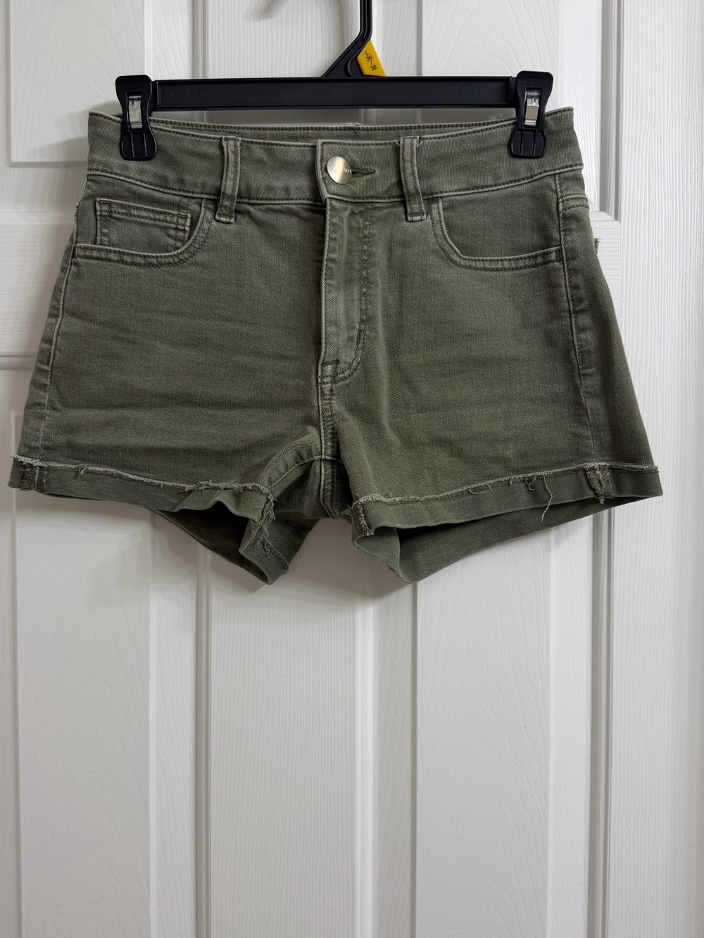 American Eagle High-Rise Super Super Stretch Shorts - Olive